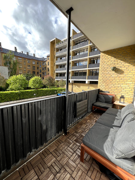 Come visit my lovely apartment located in a calm and central part of Copenhagen.  Lovely apartment with balcony and two bedrooms Entire condo vacation rental 652793749632259350