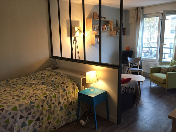 Appartement moderne et cosy, refait à neuf cette année. Situé à 5 minutes à pied Lyon, France Studio moderne et cosy 30 m2 Entire rental unit vacation rental 29956920