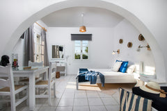 Ktima Bianco is situated 8 minute distance walk from the beach.<br /> The proper Naxos, Greece Ktima Bianco  Naxos  Deluxe2 Breakfast included Room in aparthotel vacation rental 19088566