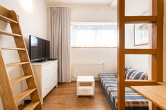 Plně vybavený byt v blízkosti centra pro 1-4 hosty.<br />Nabízím malý byt v doch Prague, Czechia Byt Dušan Praha Entire condo vacation rental 547577134262527810