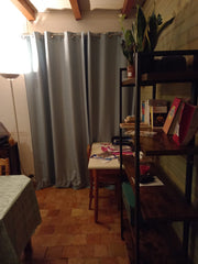 L'appartement de se trouve dans le quartier de St-Just, en face de funiculaire S Lyon, France Alcôve avec le lit d'appoint Shared room in rental unit vacation rental 29602603