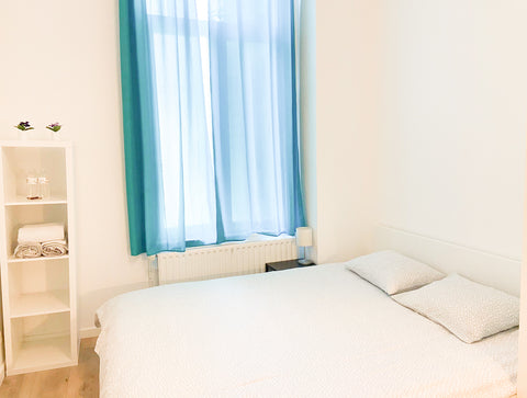 Beautiful cosy room on the ground floor of a typical Belgian guest-house designe  Cosy & bright room next to City Center Private room in home vacation rental 43476654