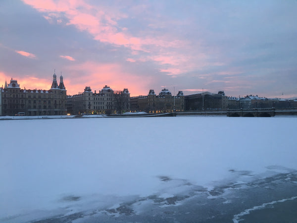 bright 2 bedroom apartment with lake view<br /><br /><b>The space</b><br />class  Sørtedam Soerne: 78m2 apartment with lake view Entire rental unit vacation rental 47186328
