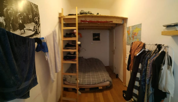 It´s a shared flat with other students. Don´t expect any luxury. You will have g State of São Paulo, Brazil Student room close to Friedensbrücke metro station Private room in rental unit vacation rental 40521382