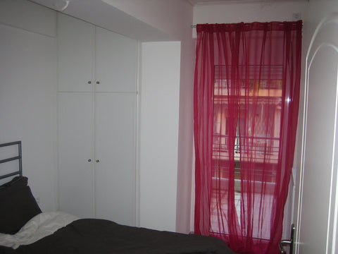 Basic bedroom with double bed with new anatomic matress.<br /><br /><b>License n Athens, Attica, Greece Private bedroom with a bed and desk Private room in rental unit vacation rental 9643620