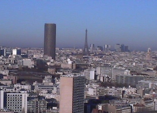 Mon logement est proche des Transports, accès direct sans changement à 3 gares e Paris, France Chambre 10 m² vue sur Paris. Private room in rental unit vacation rental 16685341