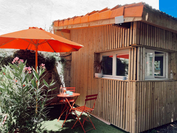 Faites une pause et détendez-vous dans un studio entièrement rénové dans le jard Talence, France Studio rénové dans un jardin en plein Bordeaux Entire rental unit vacation rental 655802520199699779