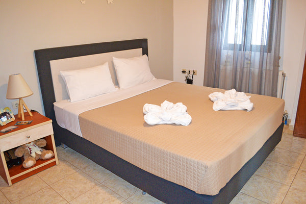 This beautiful fully renovated apartment lies in the heart of  Rethymno town, id Rethimnon, Greece Budget apt,3 guests,Town center,No car needed (24) Entire rental unit vacation rental 32246860