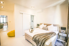 Duplex de luxe à Bruxelles est idéalement situé en Centre ville,<br />Avenue Lou Brussels, Belgium LUXURY DUPLEX À DEUX PAS DE LA PLACE STÉPHANIE Entire rental unit vacation rental 3475023