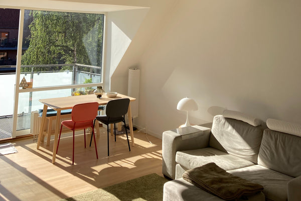Bright, clean and cozy apartment with high ceiling  in a residential area, locat Copenhagen, Denmark Bright high-ceiling apartment Nordvest/Norrebro Entire rental unit vacation rental 42164915