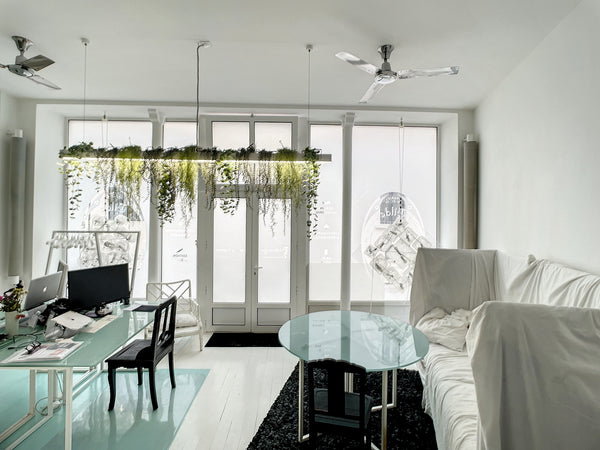 Loft 50m2, ground floor, Ménilmontant is a typical district, a bright space with Paris, France ꧁Designer's 50m2 loft, zen and inspiring ꧂ Entire loft vacation rental 2845527