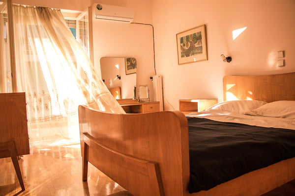 Comfortable  90sqm apartment next to Acropolis.<br />It’s only 1 minute walk fro Athens, Greece Cozy & spacious apartment next to Acropolis Entire rental unit vacation rental 19528119