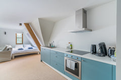Studio neuf super équipe dans les combles d’un château au calme. A 5 min à pied  Brussels, Belgium Studio dans un bien d’exception au calme Entire condo vacation rental 51901189