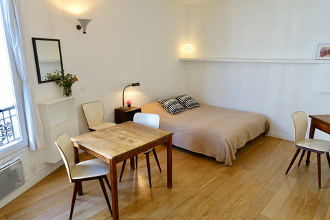 <b>The space</b><br />Peaceful studio (21m2) on the 1st floor  with one window a Paris, France Calm studio, rue Oberkampf Entire rental unit vacation rental 332387