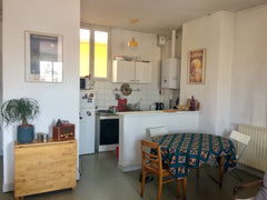 T2 de 60 m2 avec véranda, situé tout près de la place Stalingrad. L'appartement  Bordeaux, France T2 60 m2 au cœur de Bordeaux Entire rental unit vacation rental 36904850