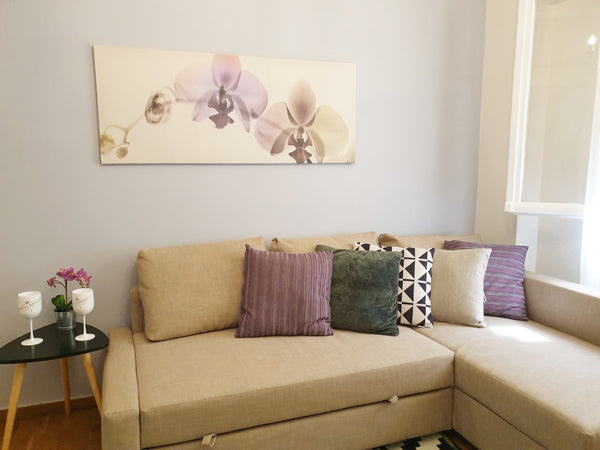 The main advantage of this apartment is its key location. It is ideal for travel Greece Mets 250m to Panathenaic (Kallimarmaro) Stadium Entire rental unit vacation rental 32894636