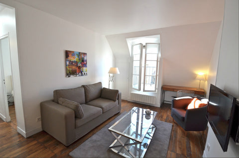 Apartment of 48 m2, on the fifth floor of a historic building without lift, with Paris, France Lord House, 1BR/1BA, 3 people Entire rental unit vacation rental 9984090