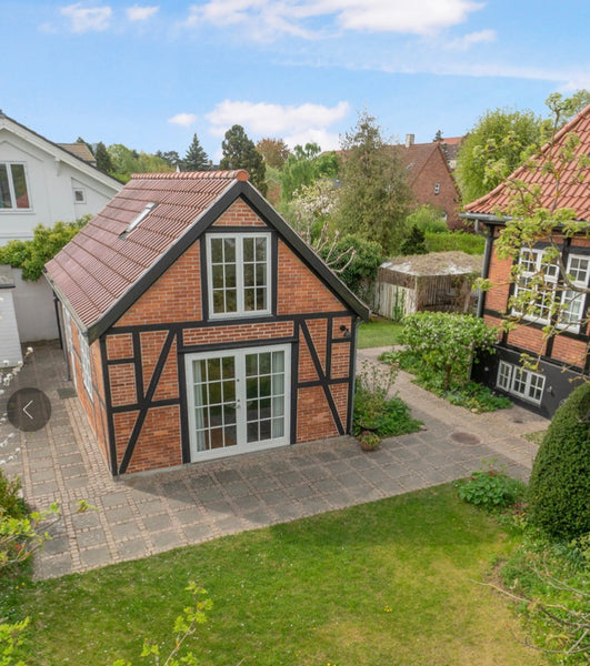 Meget charmerende lille byhus/anneks i roligt kvarter, men samtidig meget tæt på Copenhagen, Denmark Charmerende Anneks i København (tæt ved metro) Entire townhouse vacation rental 645589387684105029