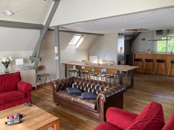 Dans une maison arrière avec jardin au soleil.<br />Entrée privative.<br />3 cha  Maison arrière avec jardin Entire townhouse vacation rental 49998137