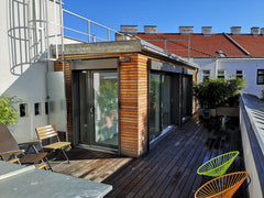The living room leads to a large 35 m2 terrace with a Wintergarten (15m2) facing New York, NY Apartment with large terrace & Wintergarten Entire rental unit vacation rental 41833844