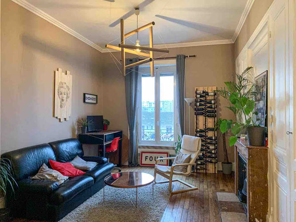 Appartement entier, 48m² idéal pour couple ou personne seule. À proximité de tra Lyon, France Appartement lumineux 48m², proche centre ville Entire rental unit vacation rental 43774185