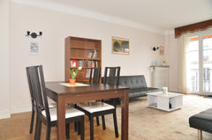 In a beautiful old building on the edge of the Bois de Vincennes, on the ground  Saint-Mandé, France On the edge of the Bois de Vincennes Entire rental unit vacation rental 335484