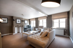 Mon logement est proche de Place du Sablon, Grand Place, Gare Centrale. Mon loge  Duplex de luxe - 2 chambres - Centre Bruxelles Entire rental unit vacation rental 17002276