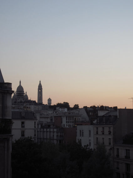 Logement ancien typiquement parisien dans un quartier vivant et cosmopolite tout Paris, France Beau duplex familial Paris 18eme Entire rental unit vacation rental 985151