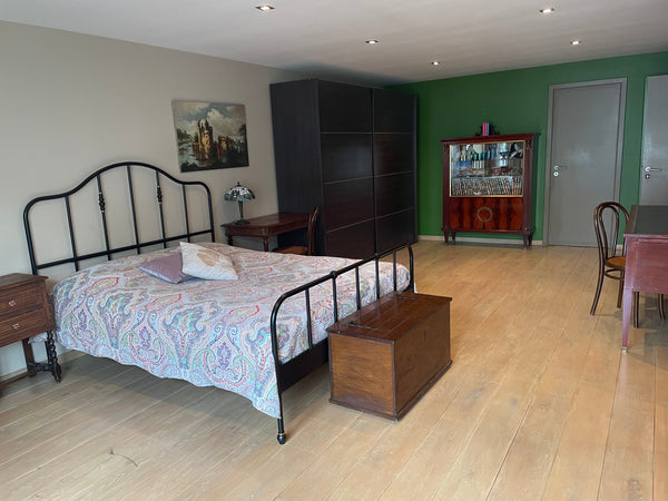 Sainte-Catherine B&B is a private room with a shared lounge, situated in the hea Brussels, Belgium B&B St. Catherine Private room in rental unit vacation rental 34531768
