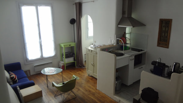 Studio de 25 m2, très calme, au 3eme étage sans ascenseur, donnant sur petite ru Paris, France Charmant Studio 25m2 Entire rental unit vacation rental 3654646