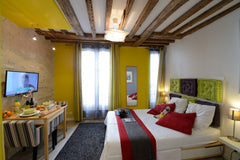 Located in a private residence in the heart of Paris nearby many museums, shops  Paris, France Gorgeous studio in the Haut-Marais Entire rental unit vacation rental 21654435
