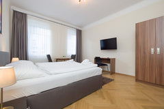 Entspanne dich mit der ganzen Familie in dieser friedlichen Unterkunft. Vienna, Austria Schönbrunn Apt Top 14 Entire rental unit vacation rental 572921061941875666