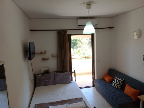 Apartment in Rethymno city,Saounatsou 28,str.only 7minutes from the sea by foot, Rethimnon, Greece H&M Apartment in Rethymno for1-3 guests7'from sea❤ Entire condo vacation rental 696644862046189479