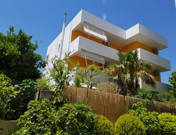 Die  60 qm große Ferienwohnung  befindet sich in der 2. Etage des Hauses ( Neuba Greece Rhodos-Stadt moderne Wohnung Nr 1 - in  Strandnähe Entire rental unit vacation rental 32358821
