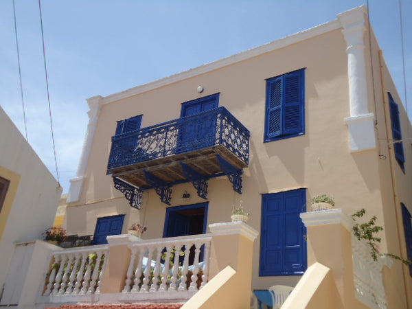 An antique house on 2 floors with tall airy windows, high ceilings and open view England, United Kingdom Mouthouria - Antique House with sea views Entire rental unit vacation rental 17409931