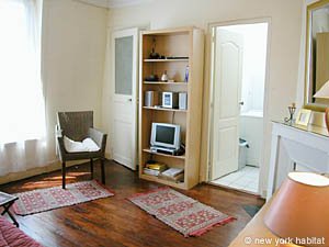 <b>The space</b><br />Very closed to Jardin de Luxembourg, the BonMarché, the In Paris, France Elegant Studio, view Eiffel Tower. Entire rental unit vacation rental 417641