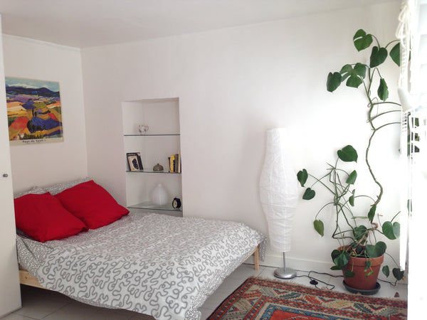 Charming studio in a calm typical Parisian courtyard. Near Oberkampf lively neig Paris, France Nice Parisian Studio Entire rental unit vacation rental 7150864