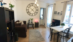 Notre logement est situé à  30 mètres du Canal Saint-Martin et 200 mètre de l'ar Bordeaux, France Appartement cosy République 2 lits Entire rental unit vacation rental 16044938