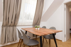 Entspanne dich mit der ganzen Familie in dieser friedlichen Unterkunft. Vienna, Austria Schönbrunn Roof Top 18 with Terrace Entire rental unit vacation rental 572937535978477975