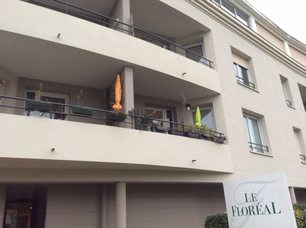 Mon logement est proche de Bordeaux, idéal pour un couple avec 2 enfants et/ou u Bruges, France Logement T2  dans résidence - Bruges Centre-ville Entire condo vacation rental 41625938