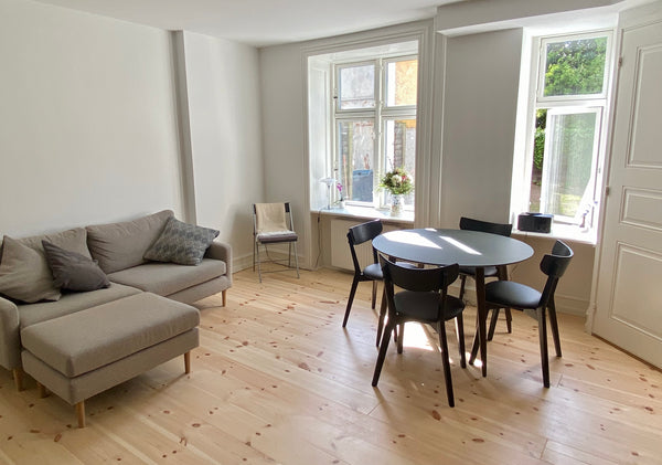 Lille hyggelig og central lejlighed på Frederiksberg, med mange små caféer og bu Frederiksberg, Denmark Hyggelig lejlighed på Frederiksberg Entire rental unit vacation rental 635325363145502966