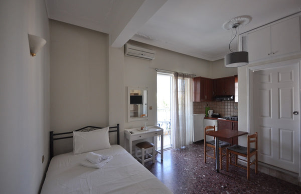 This is a very comfortable single studio with private balcony on the second floo Chania, Greece Central Single Studio #23 in Chania Town Entire rental unit vacation rental 2466014