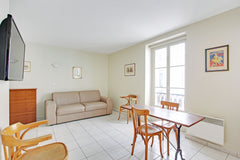Nice studio located on Avenue Bosquet, Ecole Militaire area, 2 minutes from the  Paris, France Comfortable studio Paris 7th Eiffel Tower Entire rental unit vacation rental 13887920