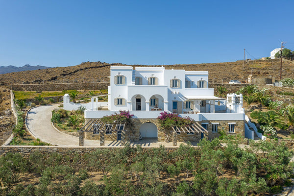 An astonishing residence with aegean character and deep blue shades that will in London, United Kingdom La Chapelle Est in Tinos Entire villa vacation rental 50118769