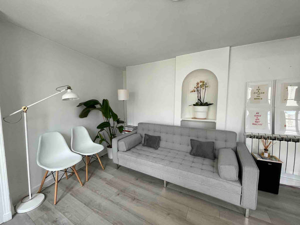 BRAND NEW CHARMING and SUNNY APARTMENT at the best area of Paris!!! ❤️<br /><br  New York, NY Lovely apt at the Heart of Saint-Germain-des-Pres Entire rental unit vacation rental 13632174