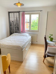 Heart of the city, front of bus and metro station,cosy,clean. private room. I of  Heart of city, front of bus and metro, cosy room Private room in condo vacation rental 51398925