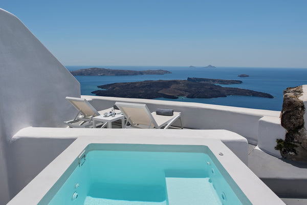 Lovely new suite on the cliff of the Caldera with panoramic sea, volcano and sun  Ananda Executive Suite Entire place vacation rental 7473233
