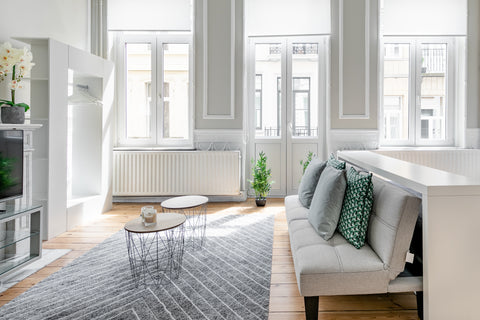 Appréciez le style élégant et épuré de ce lumineux studio tout juste rénové. D'u Brussels, Belgium Studio plein de cachet Avenue Louise Bruxelles Entire rental unit vacation rental 33306816