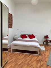 Studio situé dans le centre historique de Bruxelles. Dans le quartier branché de  Centre de Bruxelles, Studio 1 pour 1-2pers Entire home vacation rental 45444941