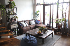 Situé au dernier étage de l'immeuble, cet appartement ouvert et boisé amènera ca Brussels, Belgium Superbe appartement en mezzanine avec terrasse Entire rental unit vacation rental 50326730